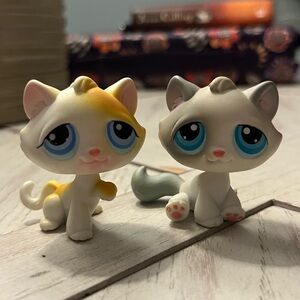 authentic littlest pet shop #52 and #53 - kitty cats